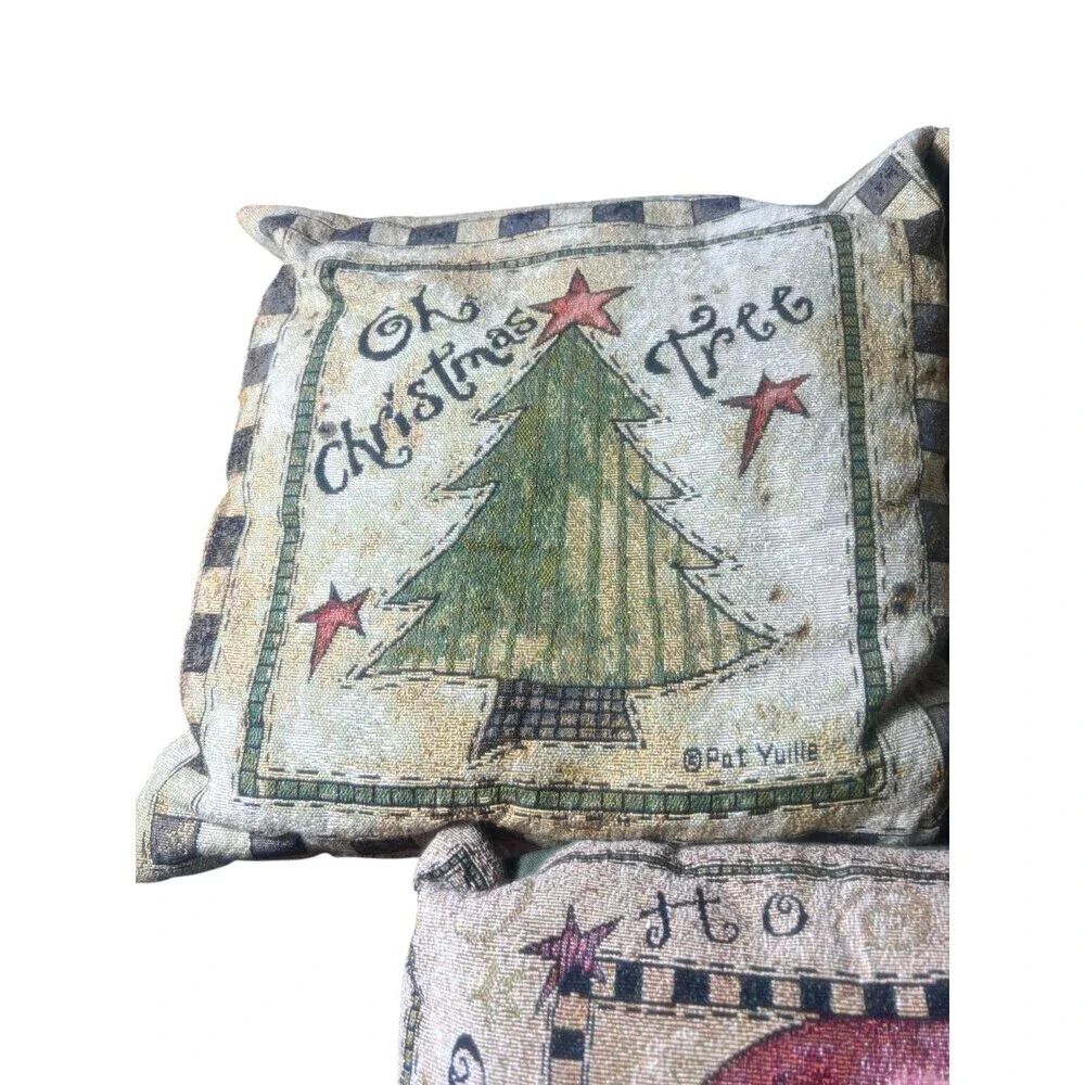 Set of 3 Vintage Pat Yuille Throw Pillows – Santa, Snowman, Festive Holiday Déco